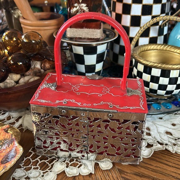 Vintage Silver Metal & Red Lucite Box Bag - Picture 4 of 10